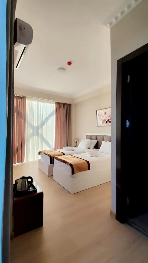 Hotel Red Tower