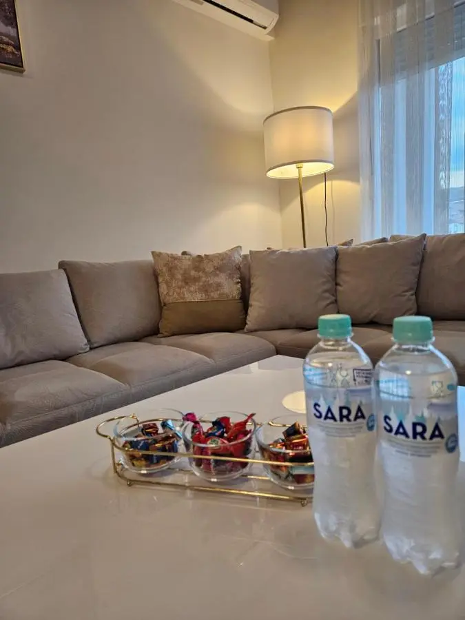 Lux Sara Apartments