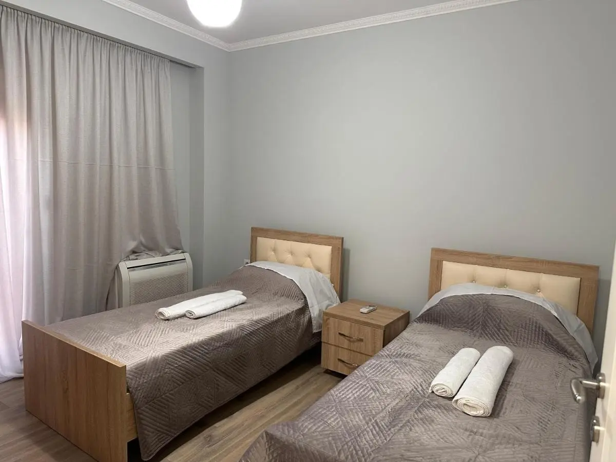 Spacious 2-Bedroom Apartment Near Center