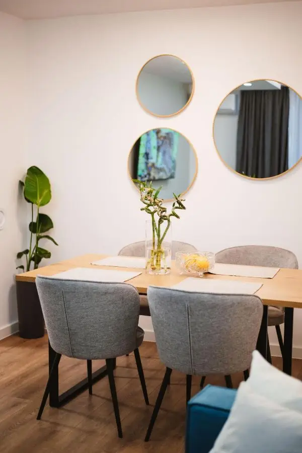 Central Apartment 44