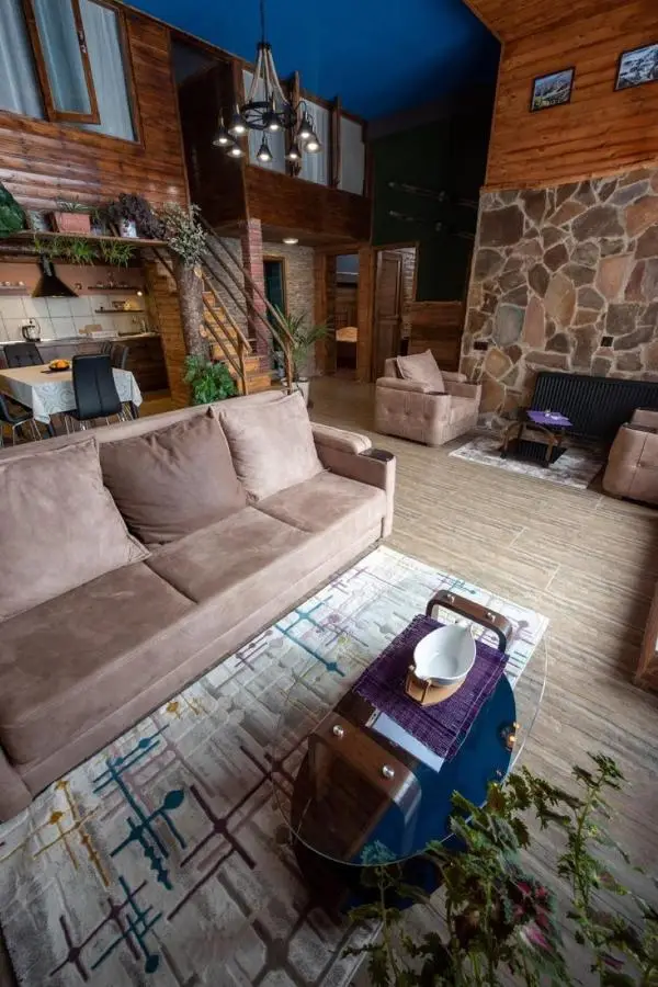 Evdo Apartments Loft2 Wooden House