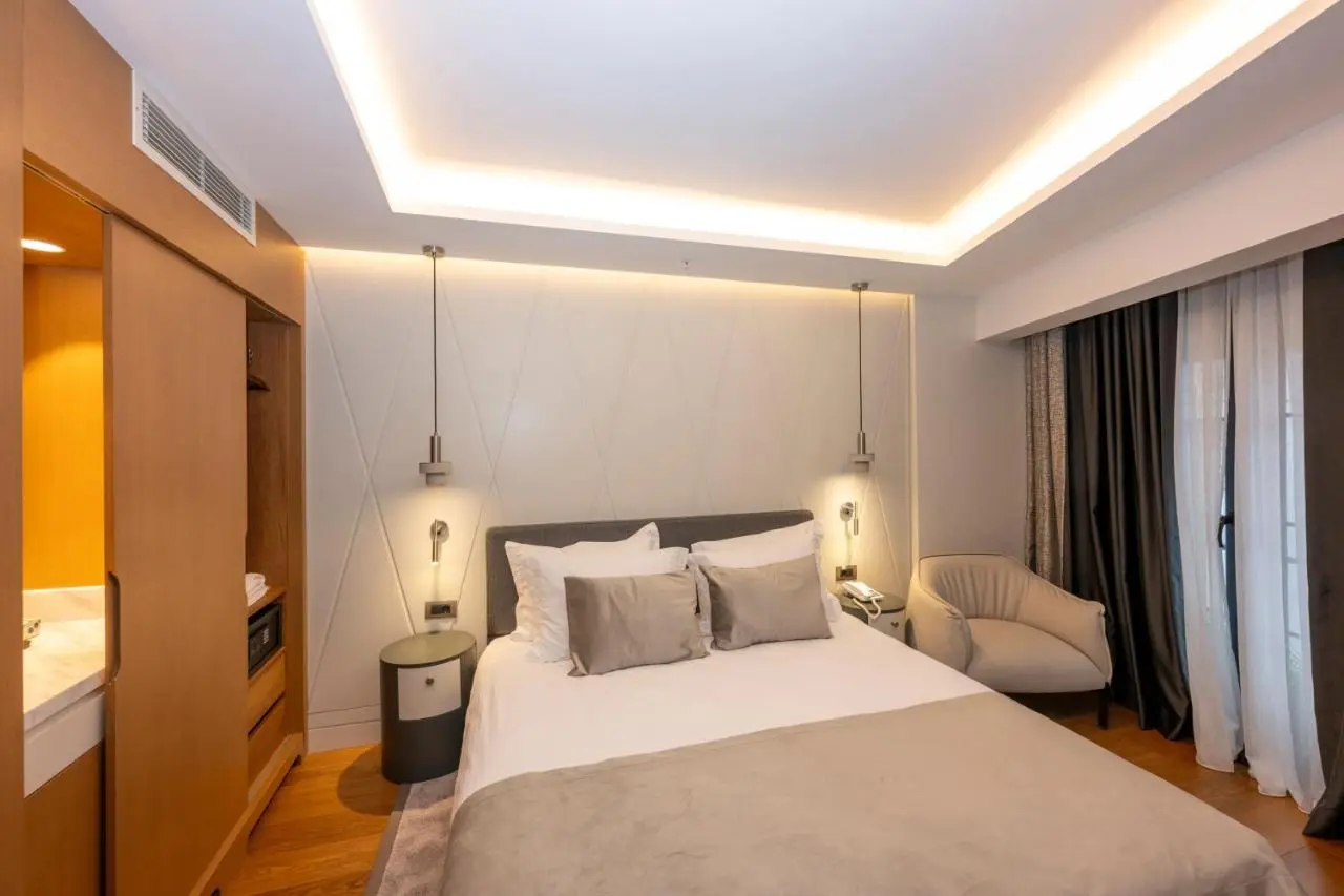 Baver Hotel