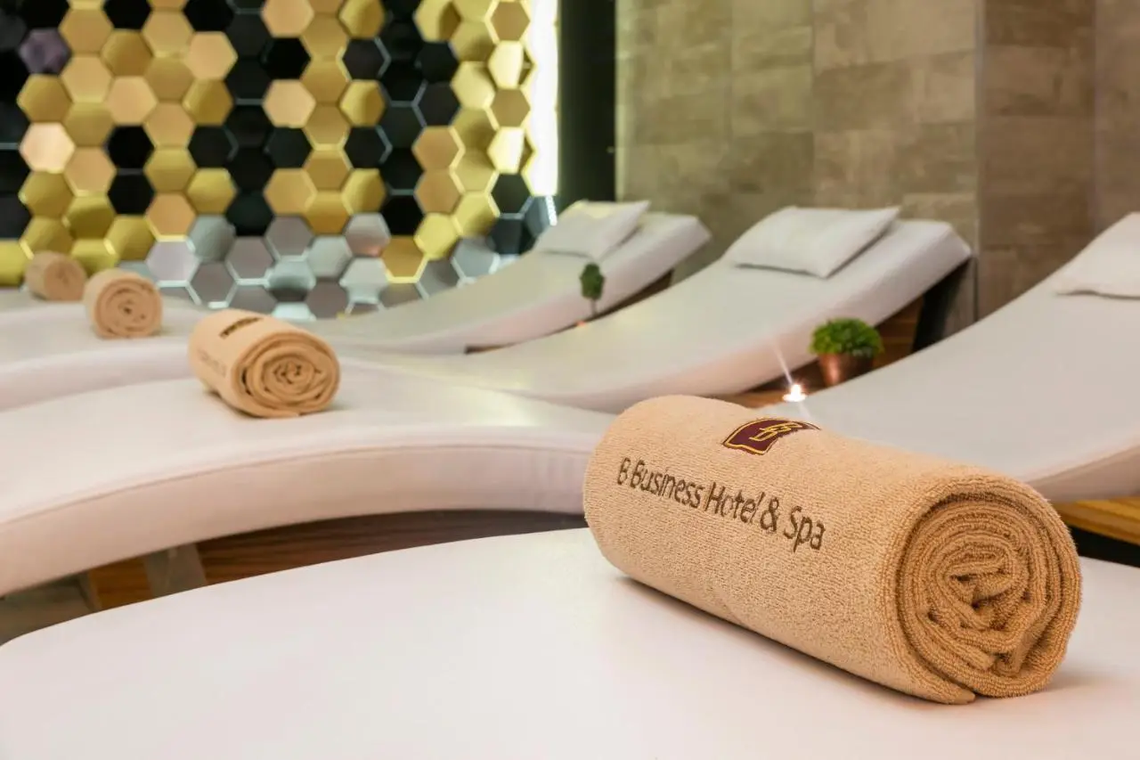 B Business Hotel & Spa