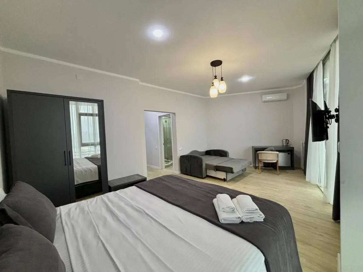 Hillside Inn