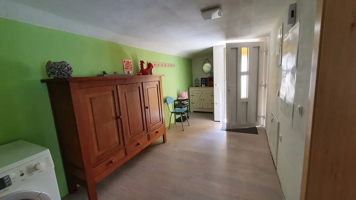 Lovely 2 bedroom apartment next to river Una!