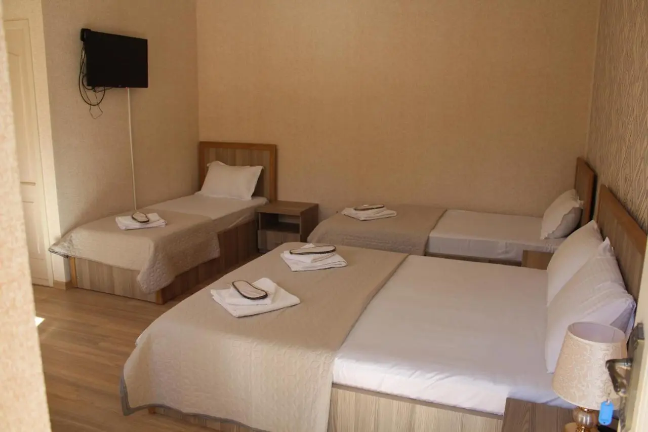 Emis Hotel
