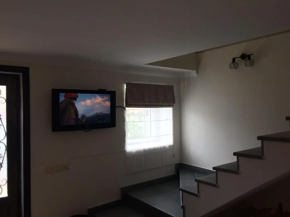Kvara's House