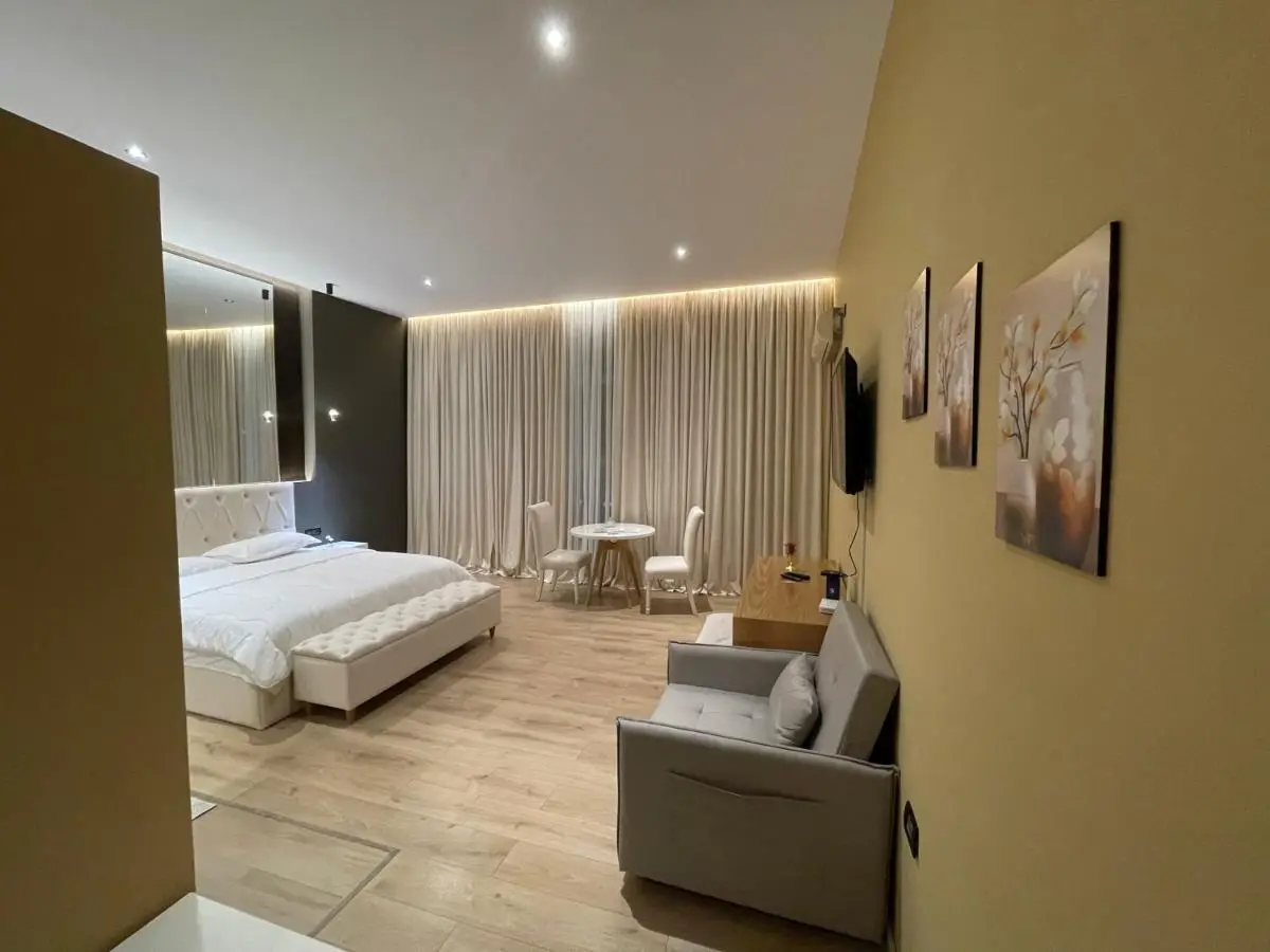 Luxury Jacuzzi Suite- Astir,Tirana