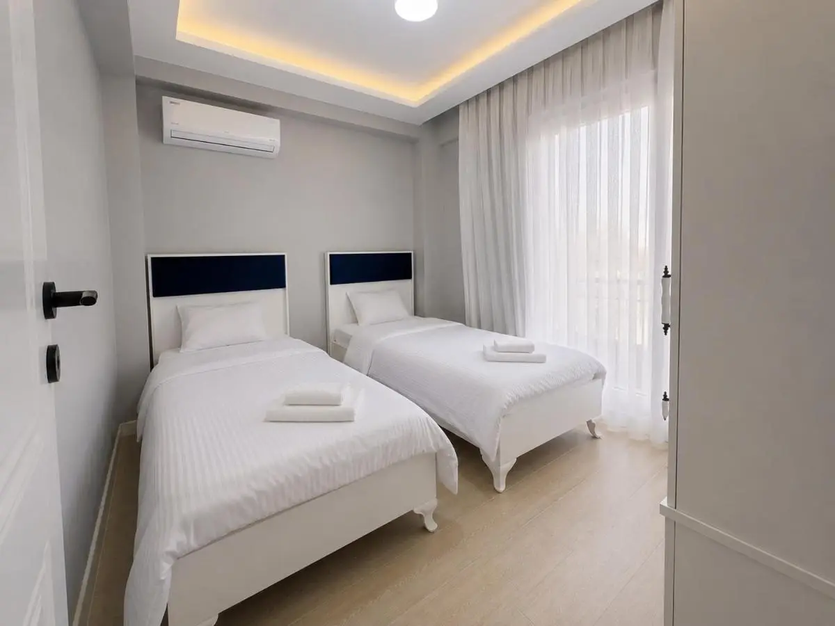 Zümrüt villaları