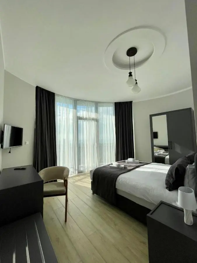 Hillside Inn