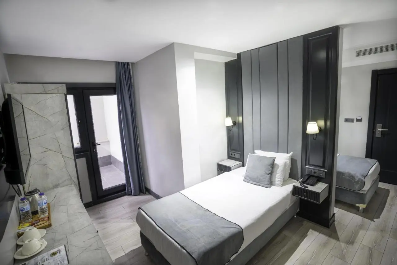 Express Plus Hotel