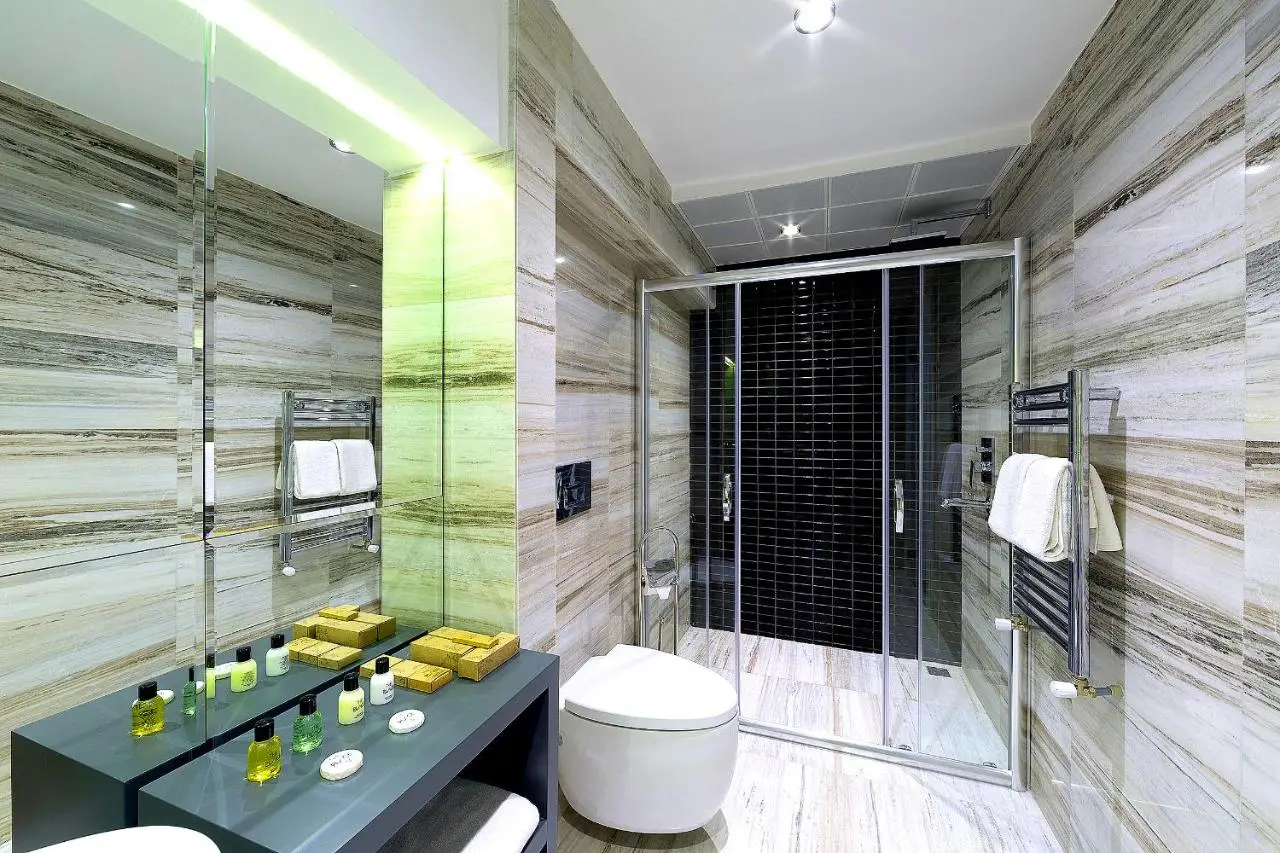 The Place Suit & Apartments