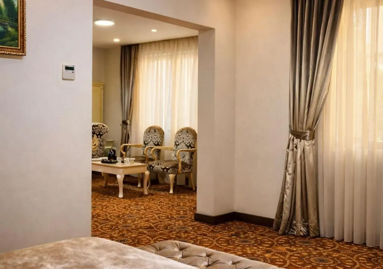 Atropat Old City Hotel
