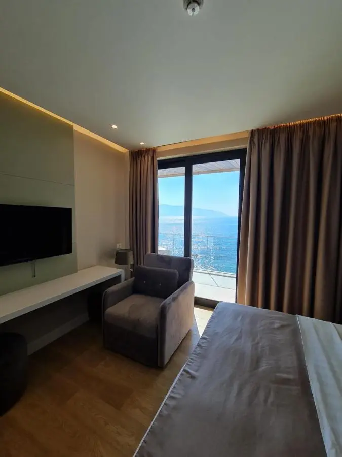 Hotel Aross