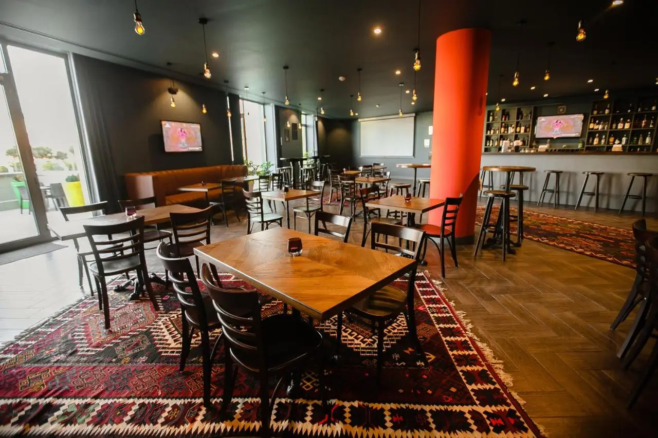 HomeBridge Hotel Apartments