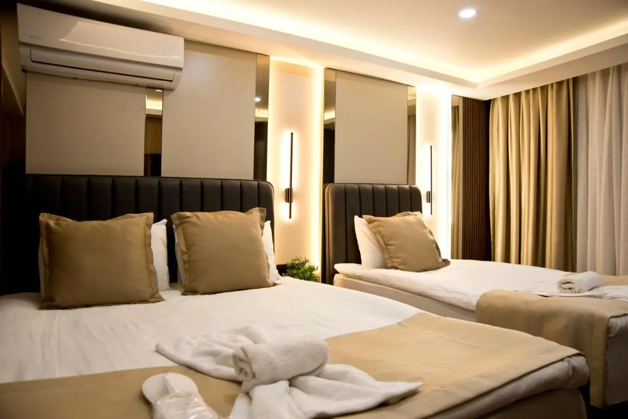 Grand Bagoz Hotel