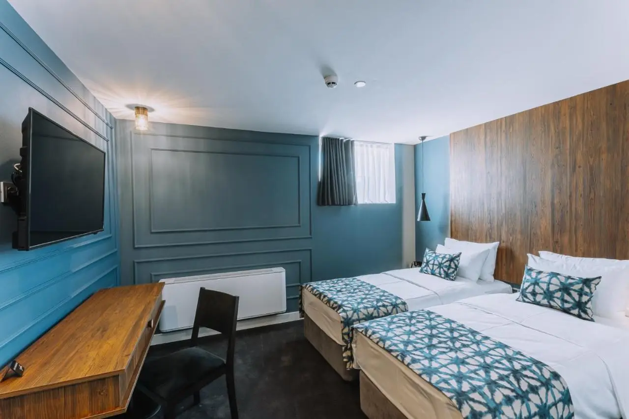 Hotel Twenties Tbilisi - Stay & Dine