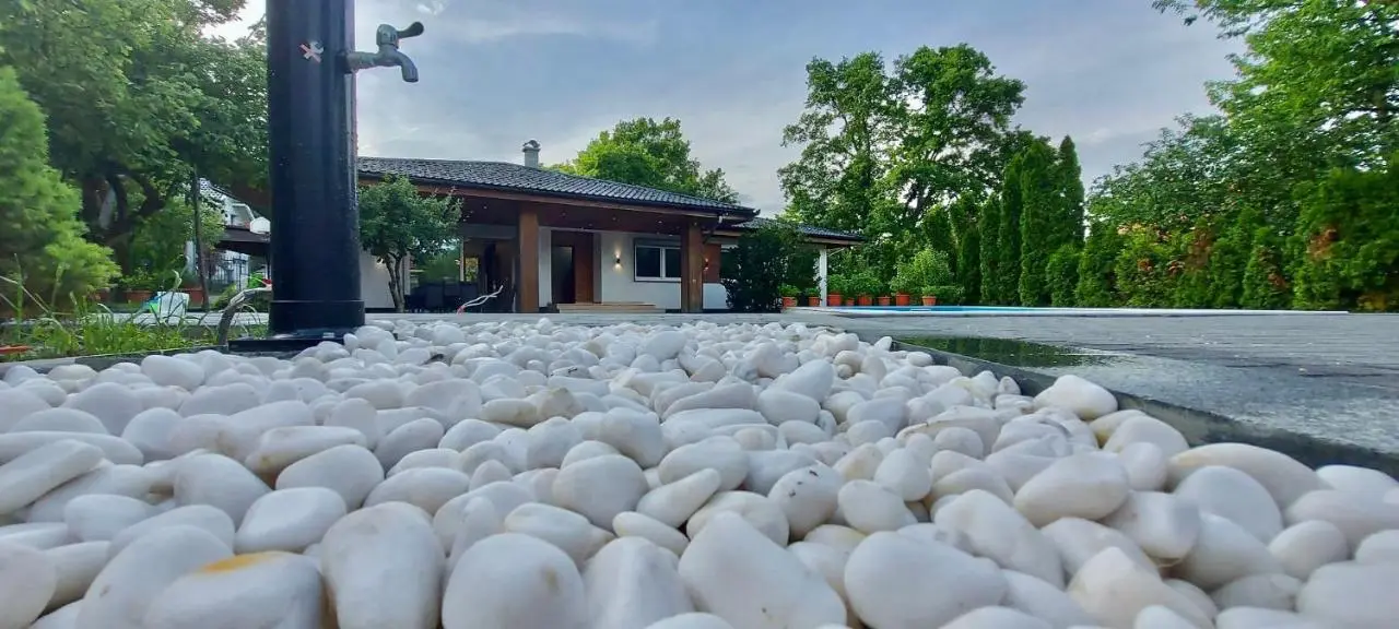 Villa Wood & Green SPA