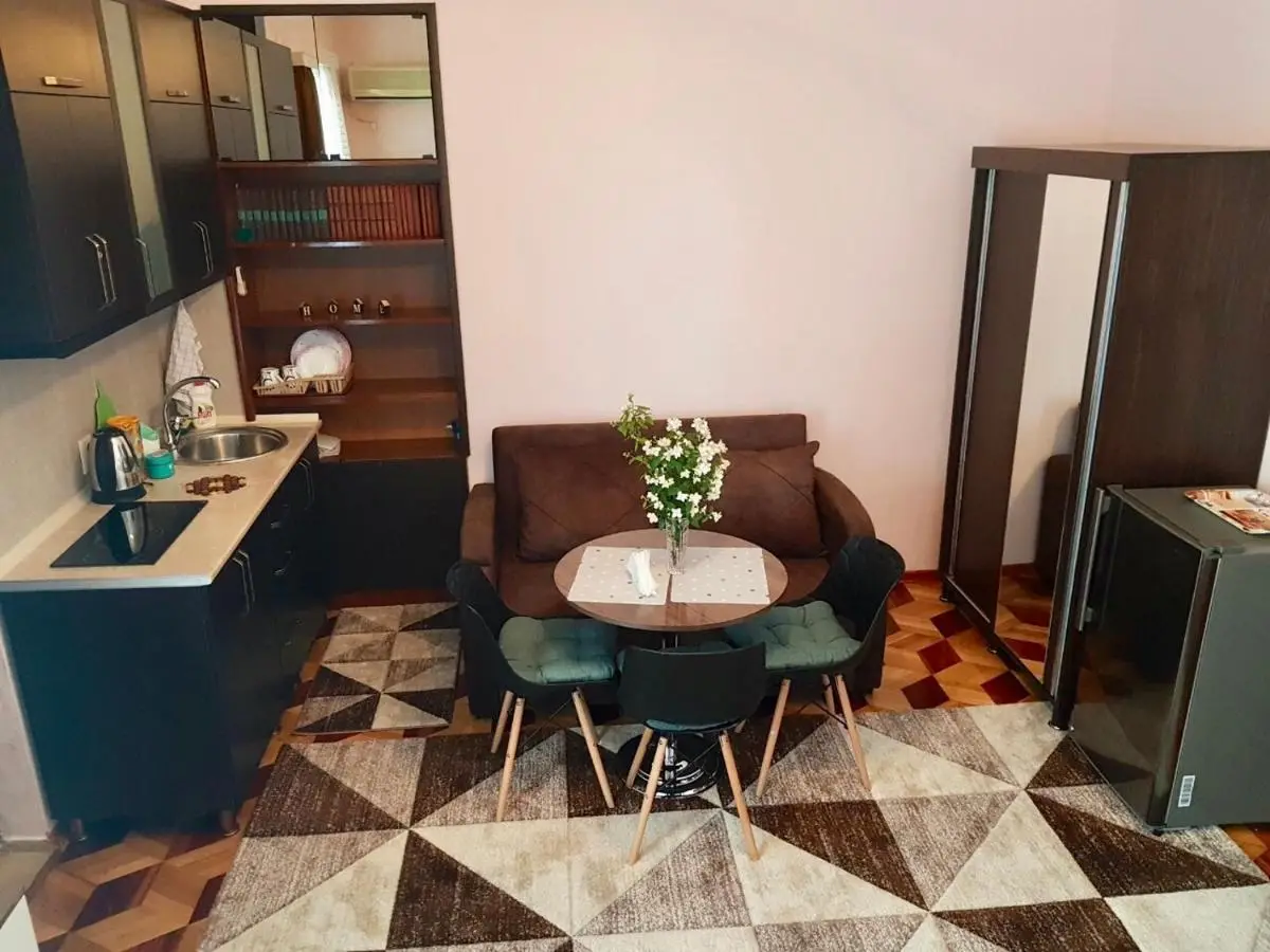 Sweet Home at Ninoshvili 3