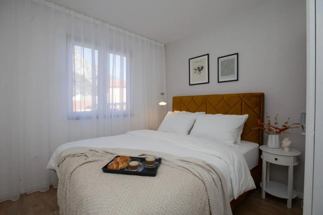 Apartment Naya