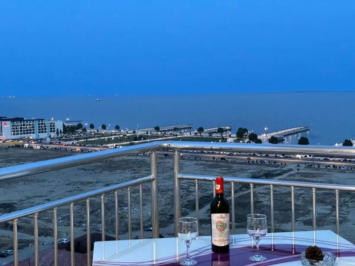 Park Azure Sea View