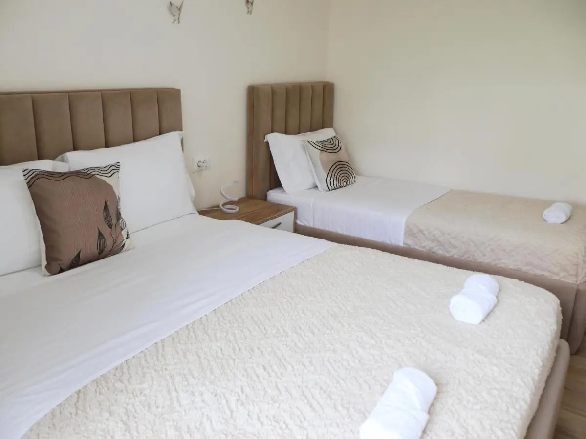 Fiora Apartment