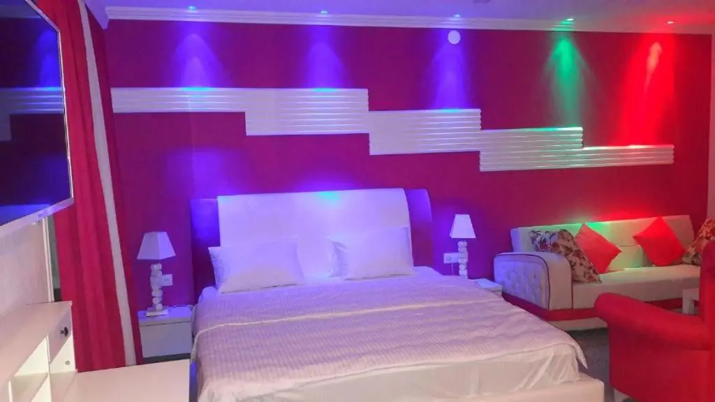 Hotel Lilo near Airport