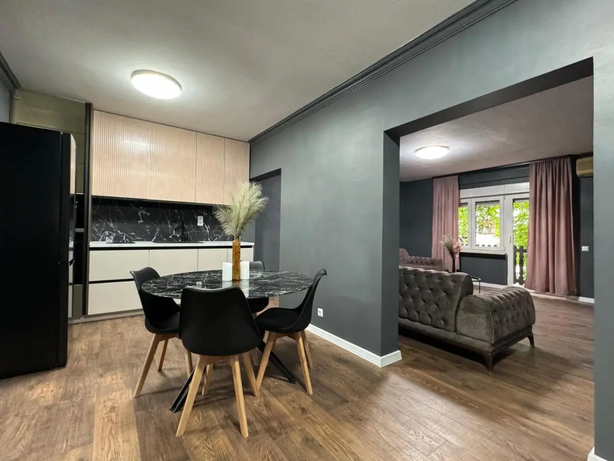 Lux apartments Crystal-center