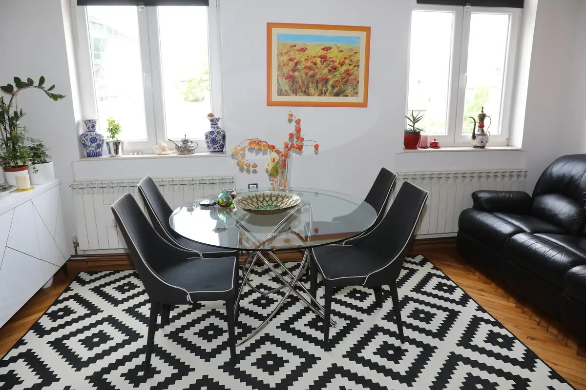 Luxurious  Apartment in Old Town+Parking