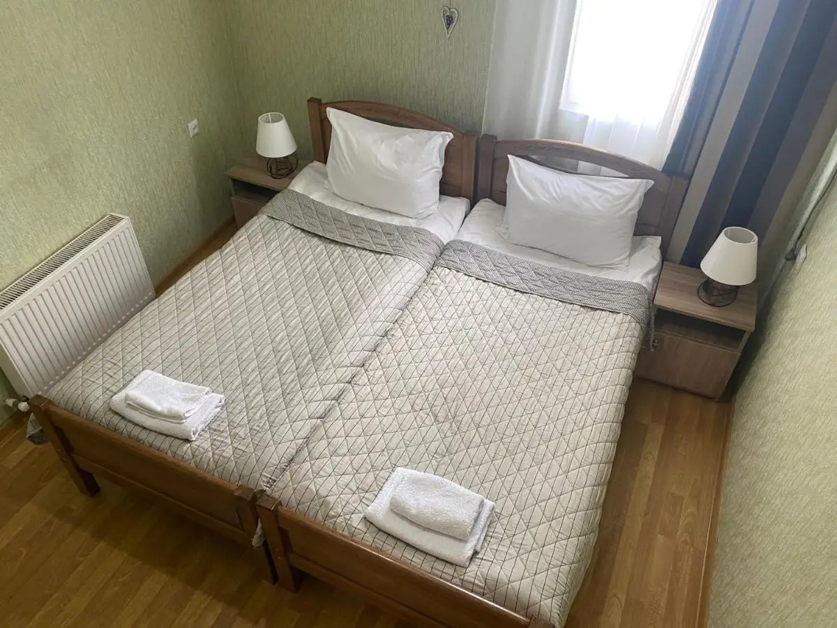 Hillside Guesthouse