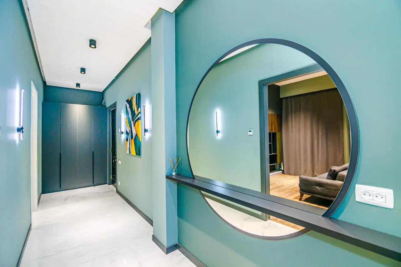 Knightsbridge Apartment by Baku Housing