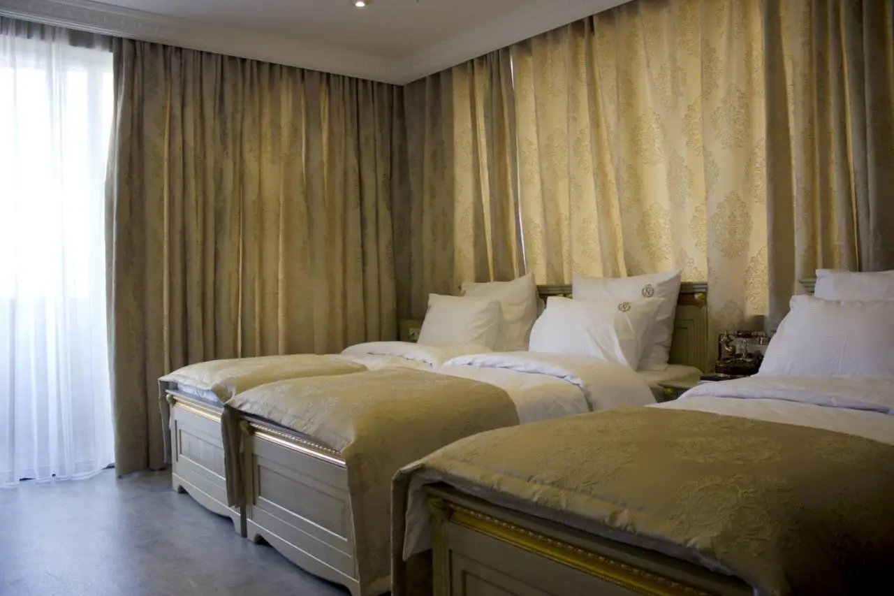 Neapol Boutique Hotel