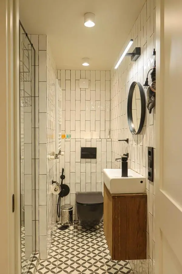 Newly Designed 2BR Apartment In Center-By Wehost