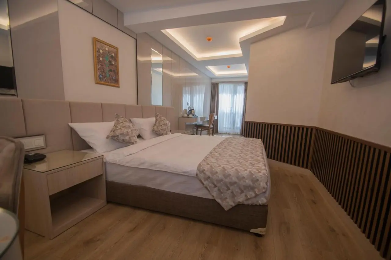 Vera Life Hotel