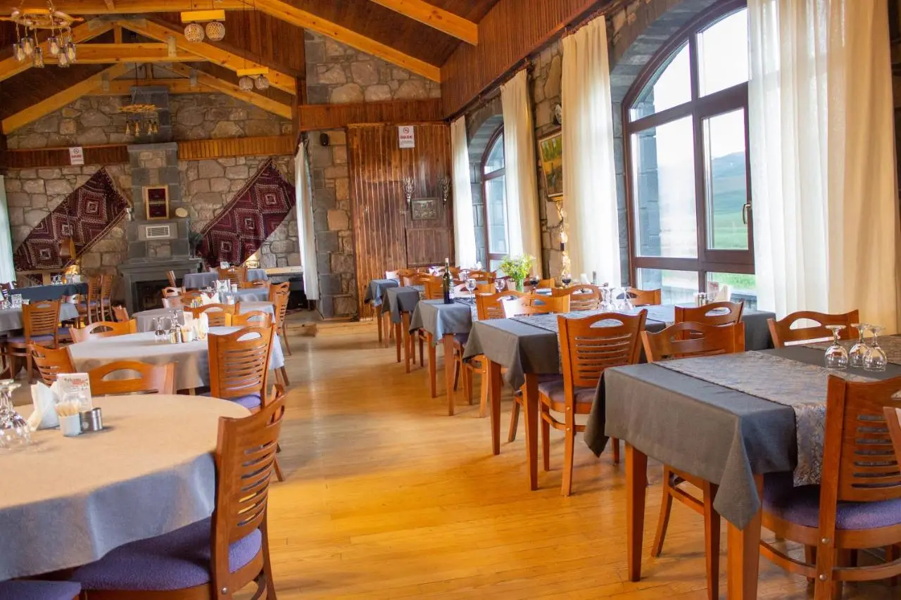 Lake Cildir Lodge