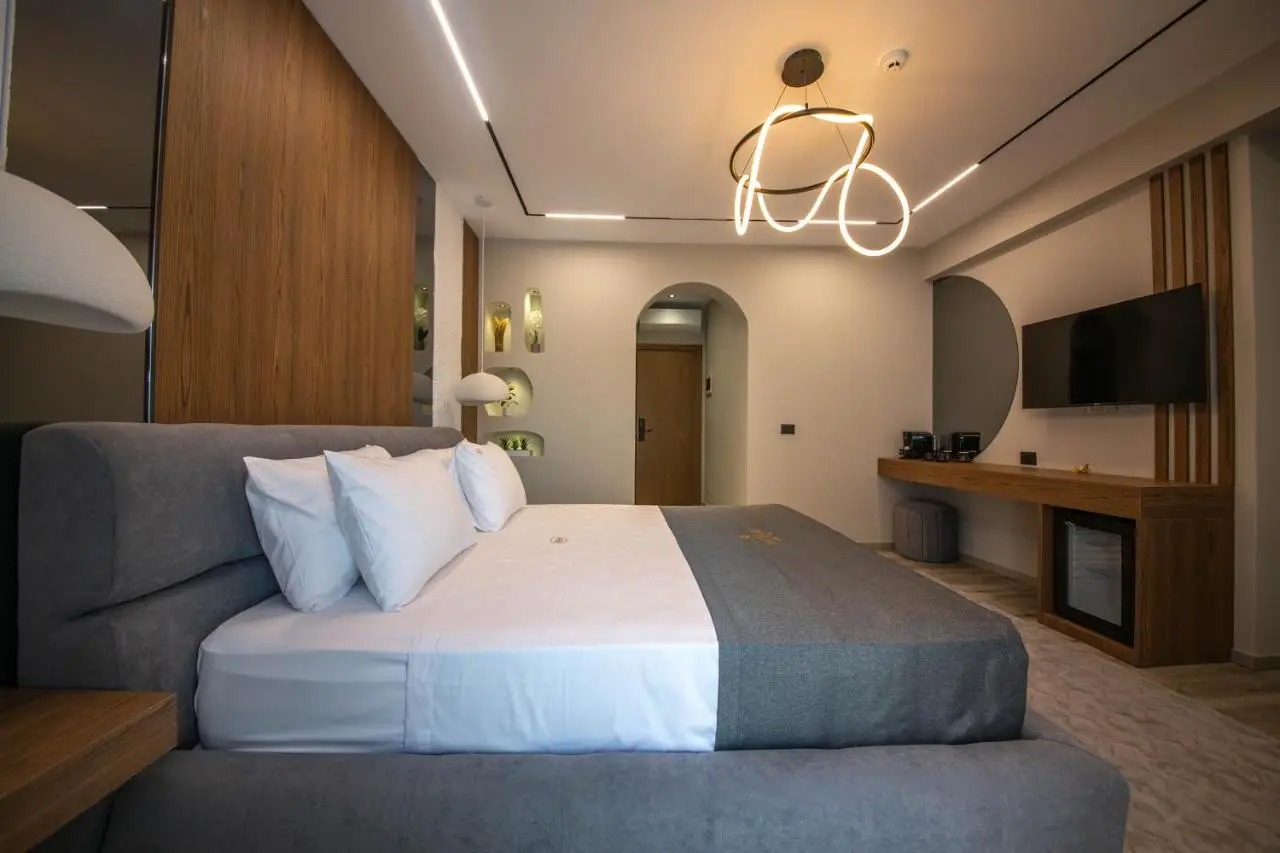 Noam Luxury Hotel