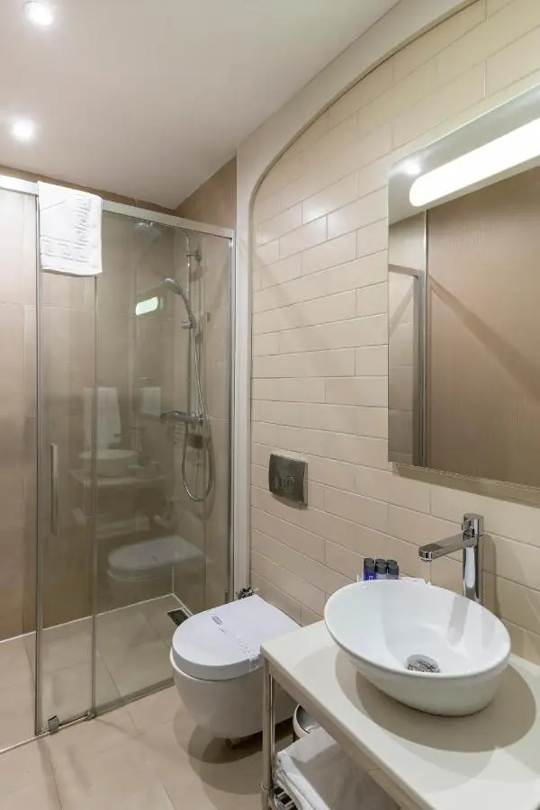 Upsuites Hotel