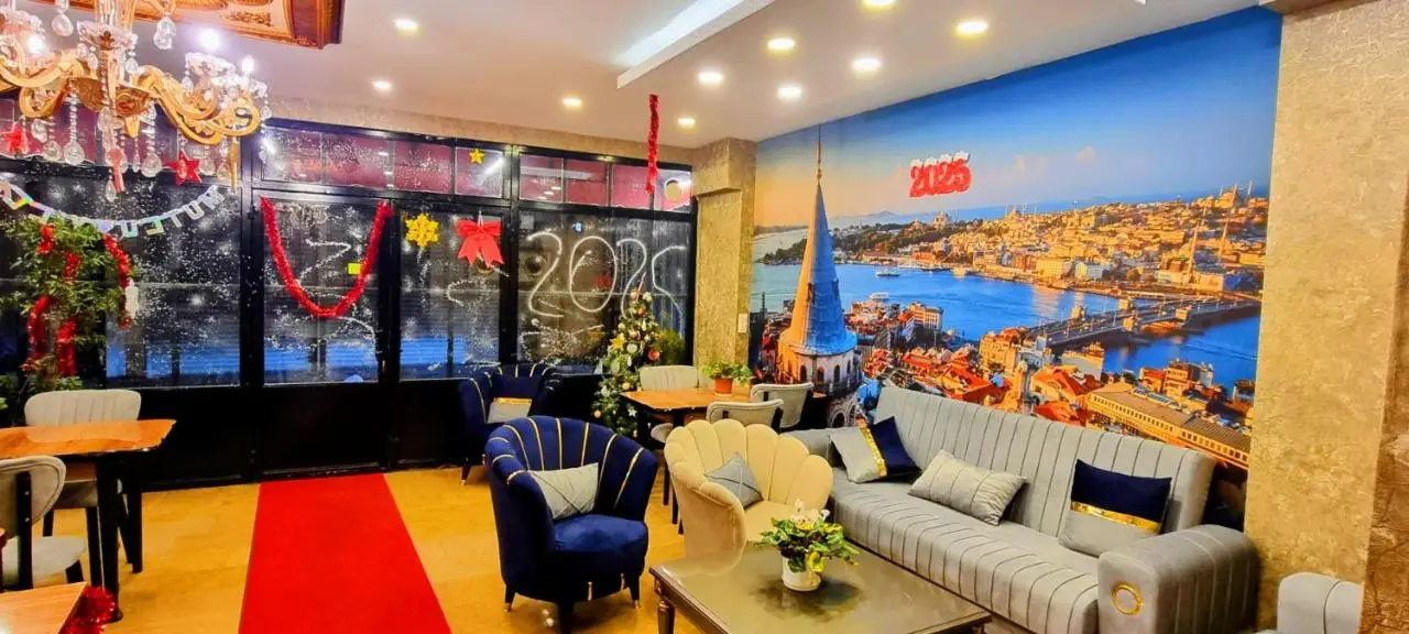 By Historial Hotel Due