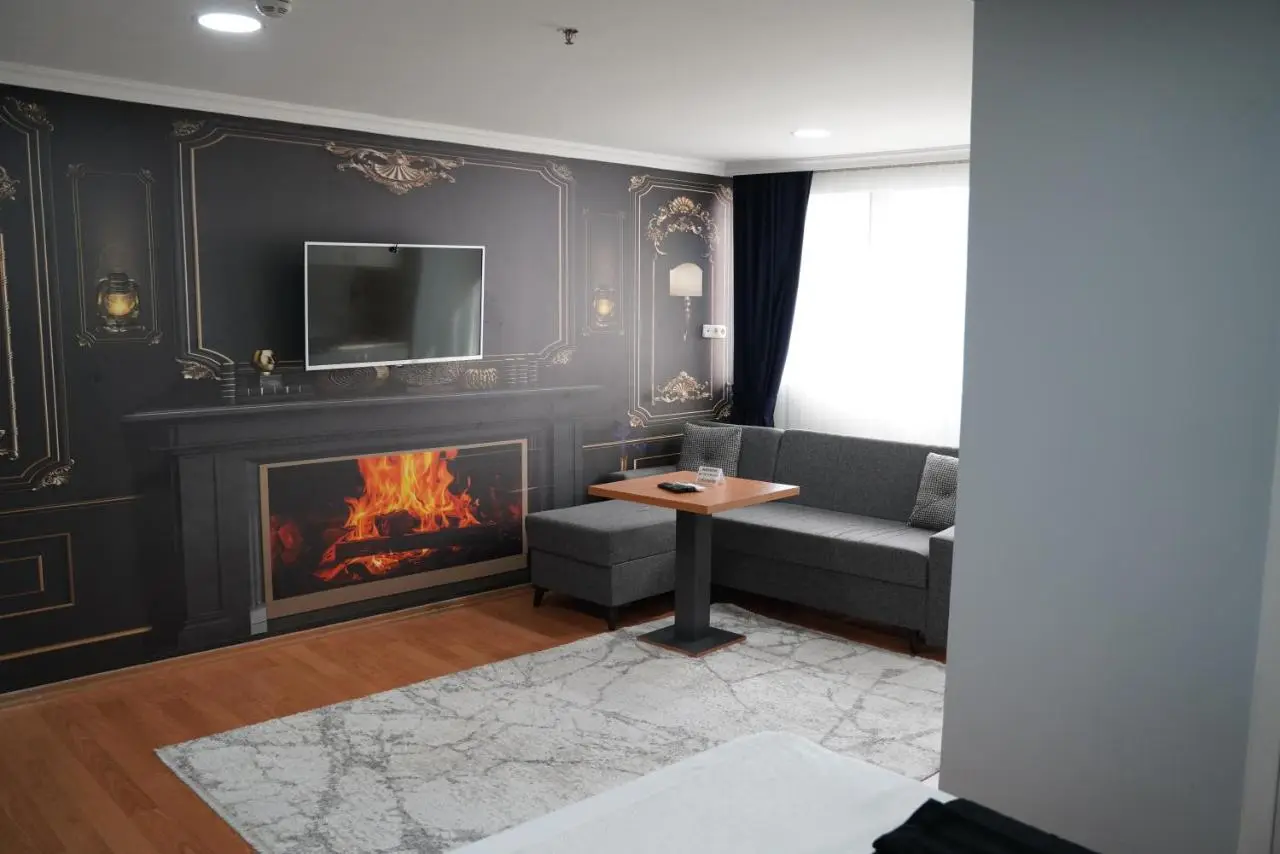 Heraldic Room Hotel