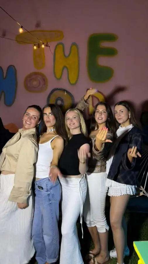 The Hood Hostel & Day Tours