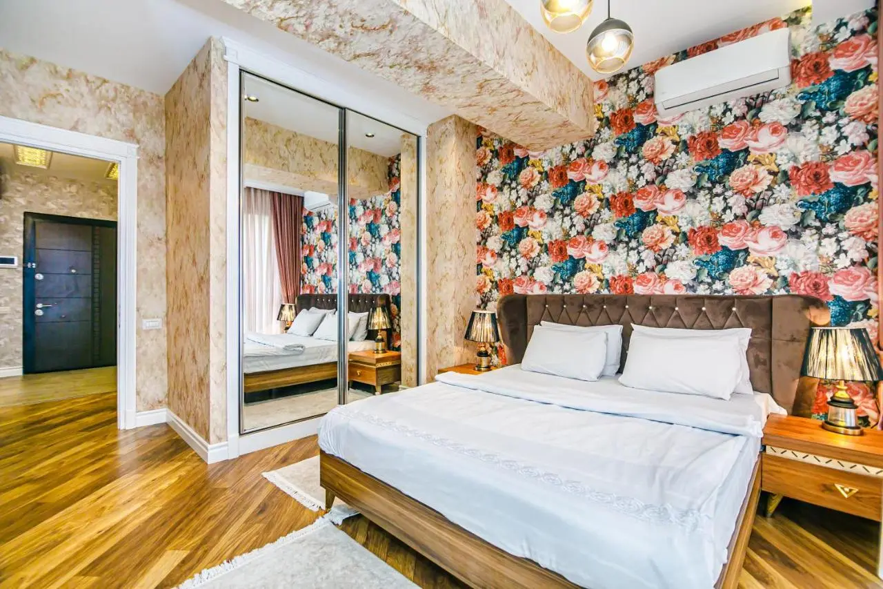 CRYSTAL Luxury Apartment on BAKU