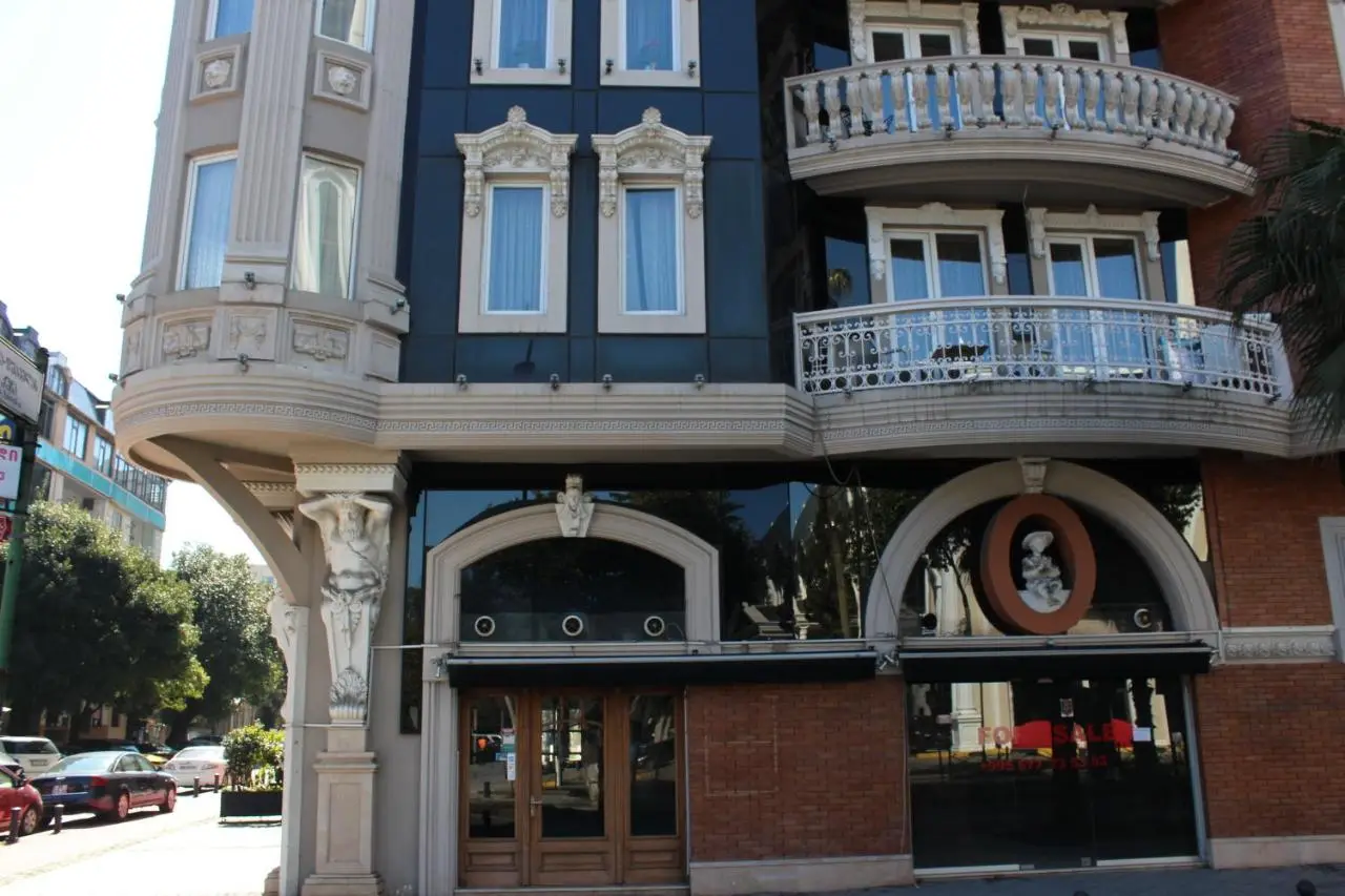 Batumi apartment in front of Sheraton