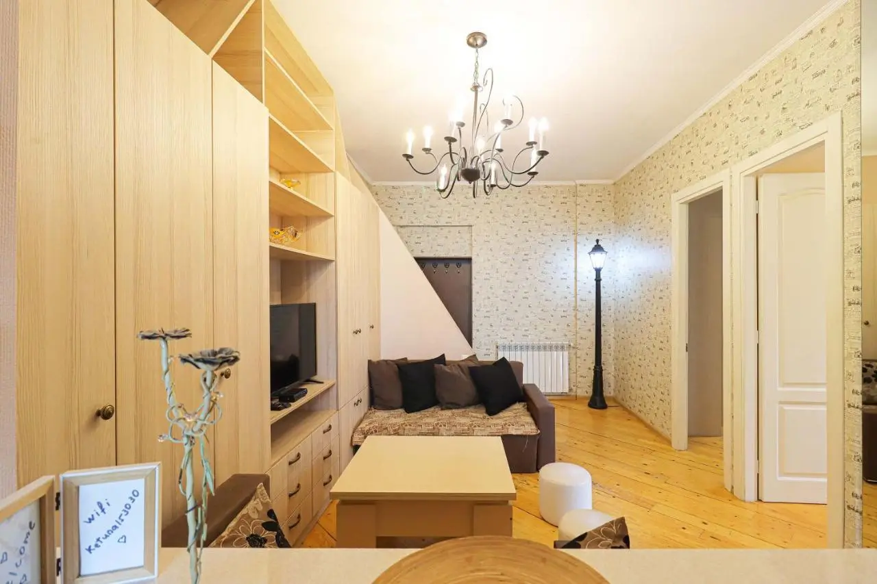 Wehost Duplex Near Rustaveli Avenue