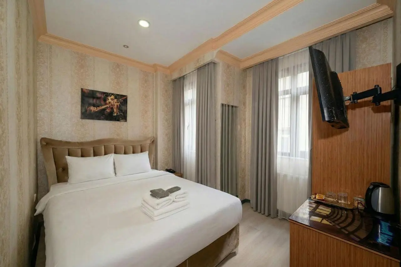 Maxwell Hotel
