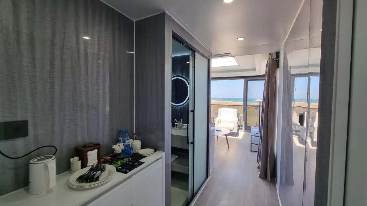 Glam Beach Resort