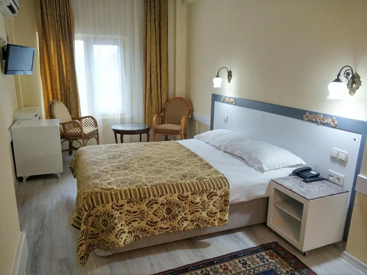 Hali Hotel