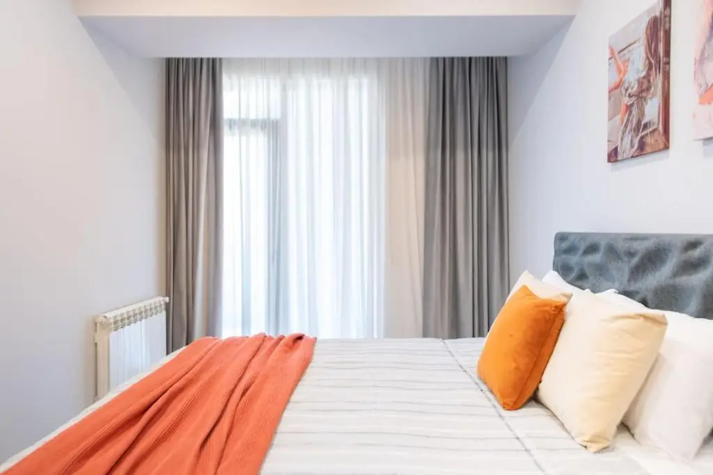 ProRealty -2BR apartment with fantastic view to city