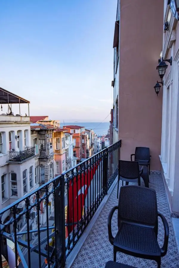Grand Balyan Hotel & Restaurant