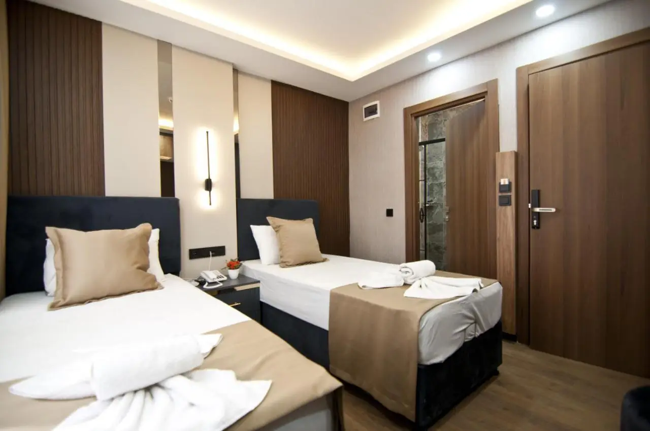 Grand Bagoz Hotel