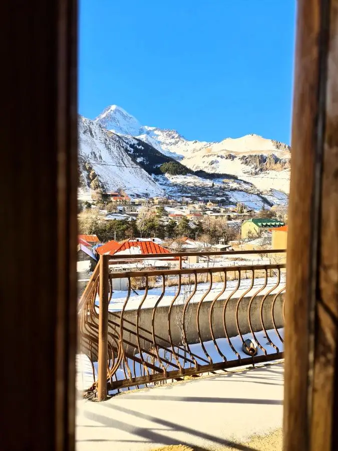 Sunny Mountain House